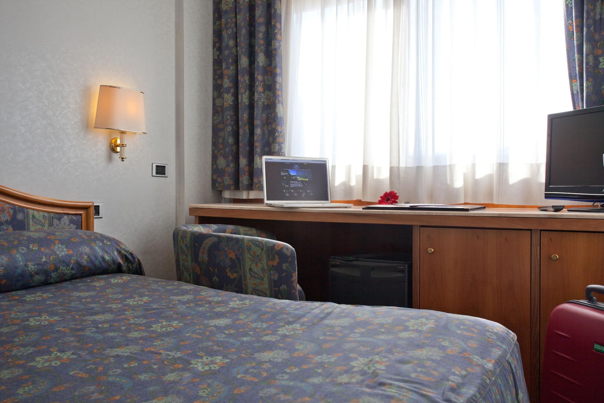 Perugia Plaza Hotel מראה חיצוני תמונה