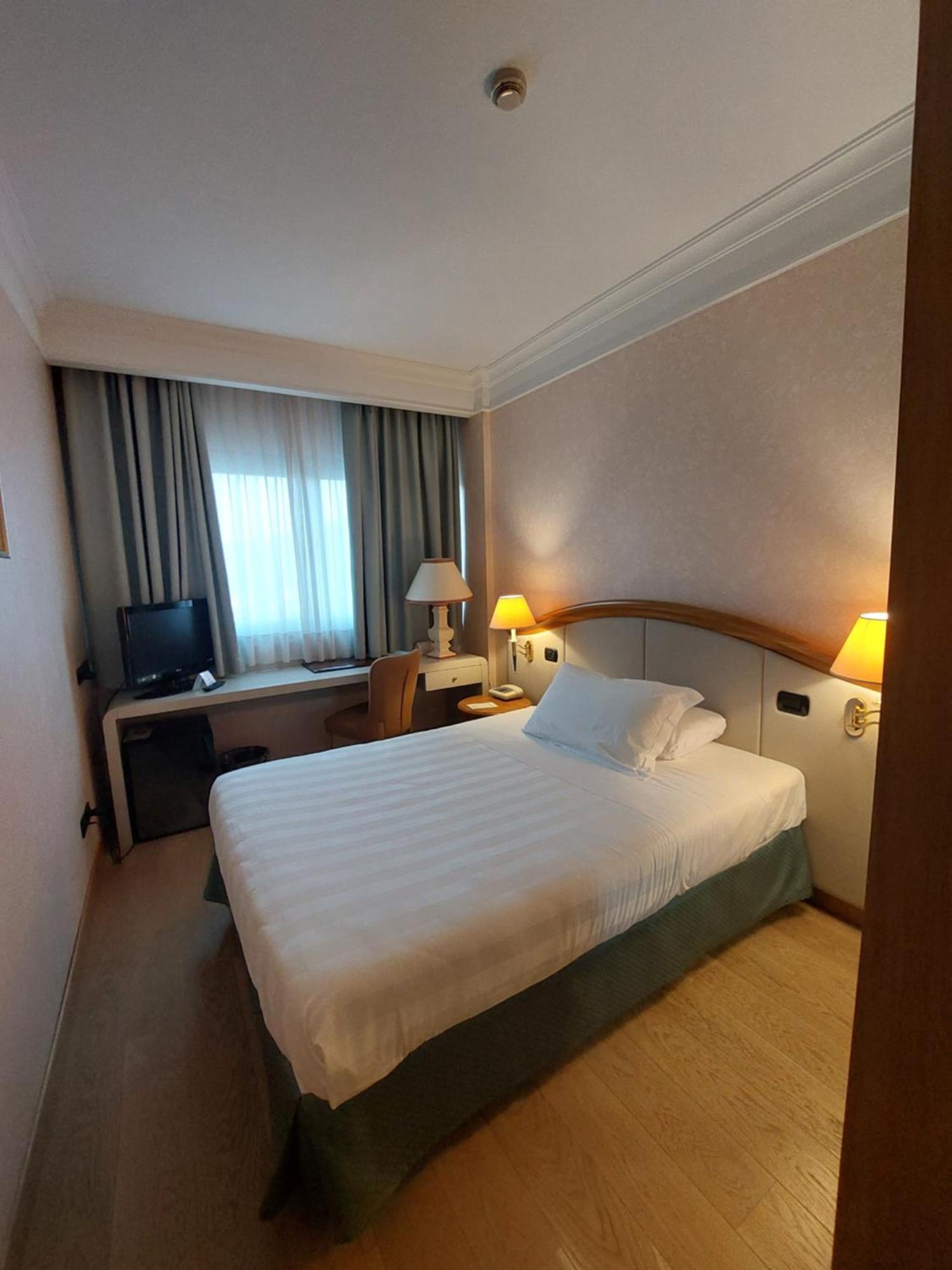 Perugia Plaza Hotel מראה חיצוני תמונה